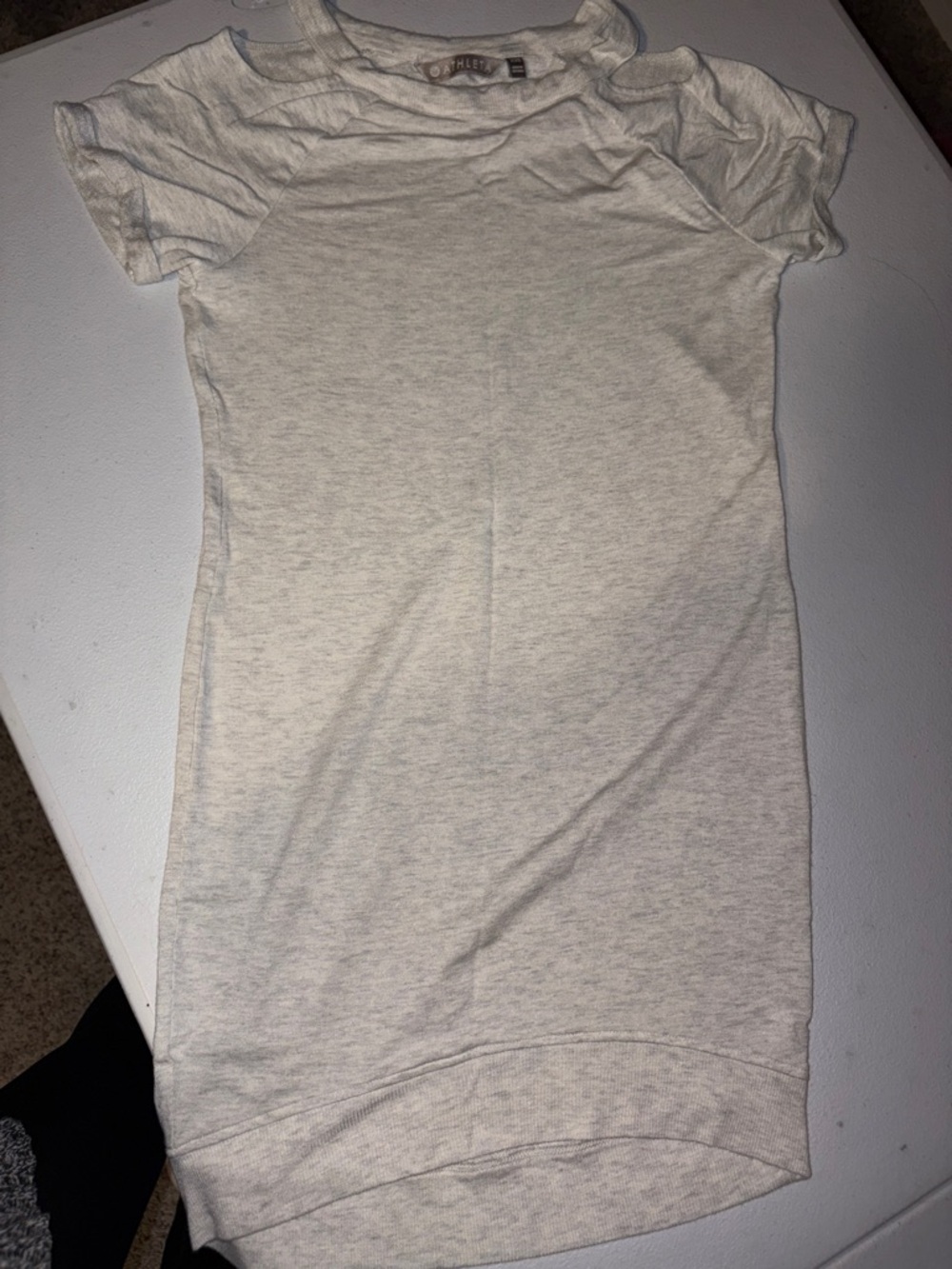 Athleta Light Cream Short Sleeve Scoop Neck Tunic